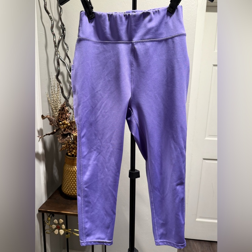 POP Fit Lavender High-Waist Capri Leggings Women’s Size M